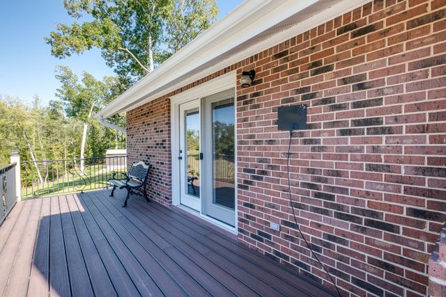2743 Mouse Tail Rd, Parsons, TN 38363