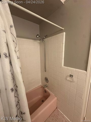 29603 Jefferson Avenue 13, Saint Clair Shores, MI 48082