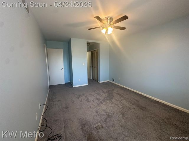 29603 Jefferson Avenue 13, Saint Clair Shores, MI 48082
