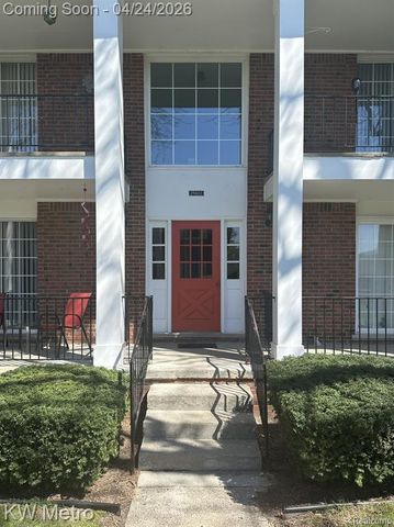29603 Jefferson Avenue 13, Saint Clair Shores, MI 48082