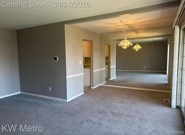 29603 Jefferson Avenue 13, Saint Clair Shores, MI 48082