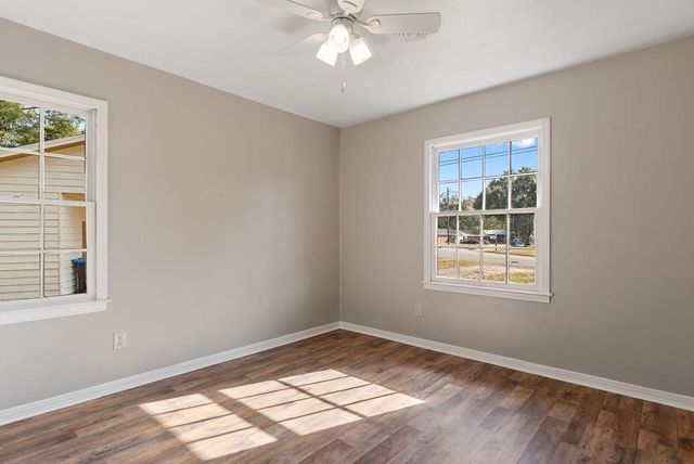 761 Grand Boulevard, Chickasaw, AL 36611