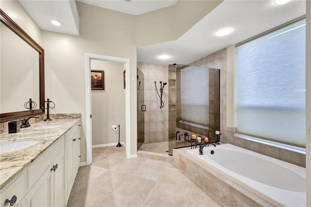 28385 Sombrero DR, Bonita Springs, FL 34135