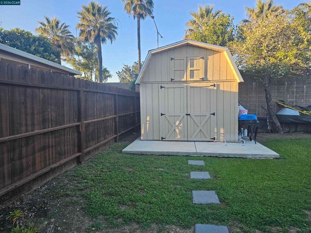 Image 8 of property listing at 1600 Michigan St, Fairfield, CA 94533