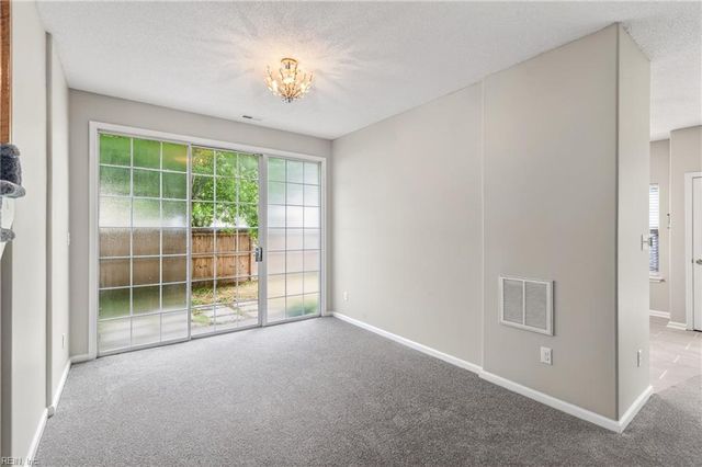 936 Ivystone WAY, Newport News, VA 23602