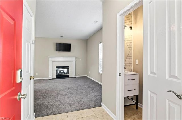936 Ivystone WAY, Newport News, VA 23602
