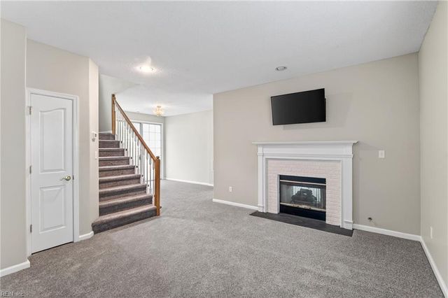 936 Ivystone WAY, Newport News, VA 23602