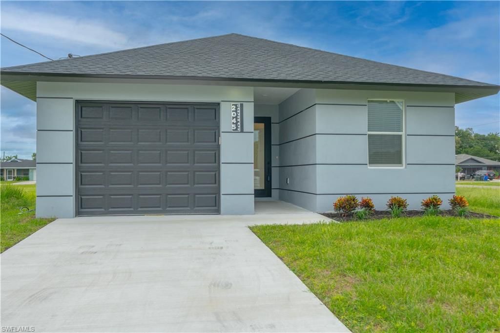 2045 Carver AVE, FORT MYERS, FL 33916 — exterior