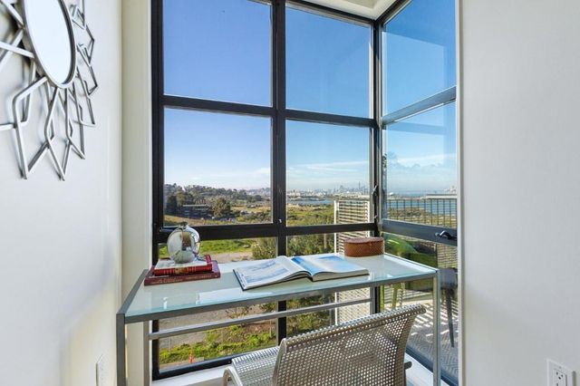 451 Donahue Street 407, San Francisco, CA 94124