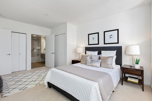 451 Donahue Street 407, San Francisco, CA 94124