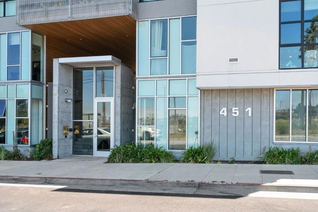 451 Donahue Street 407, San Francisco, CA 94124