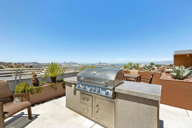 451 Donahue Street 407, San Francisco, CA 94124