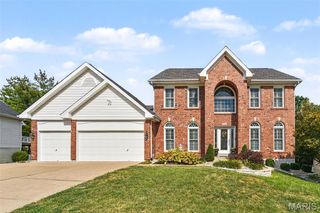 4960 Sunset Oaks Lane, St Louis, MO 63128