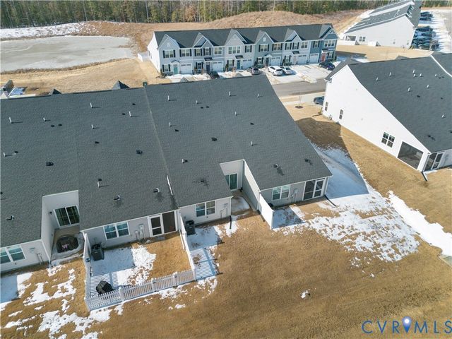 7227 Lyon Taylor Ln, New Kent, VA 23124