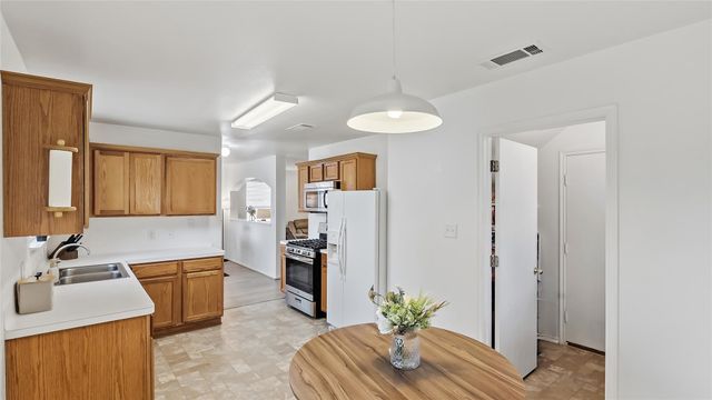 3304 Judythe Court, Bryan, TX 77803