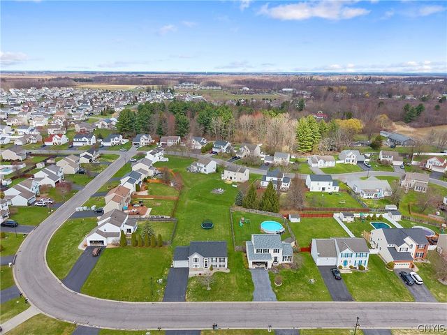 5015 Dongara Lane, Clay, NY 13041