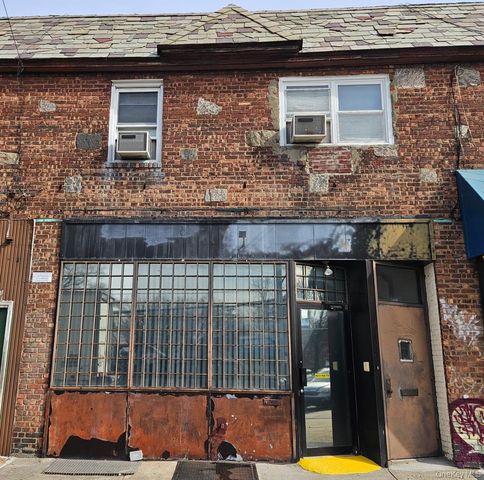 192-17 47th Avenue, Flushing, NY 11358
