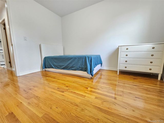 192-17 47th Avenue, Flushing, NY 11358