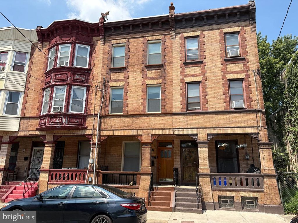 2632 N 17TH ST, Philadelphia, PA 19132