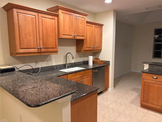 3971 SQUARE EAST LANE 8, Sarasota, FL 34238