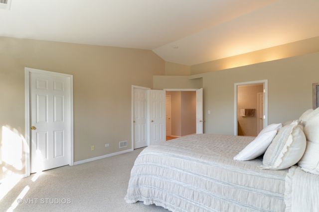 1227 Georgetown Way, Vernon Hills, IL 60061