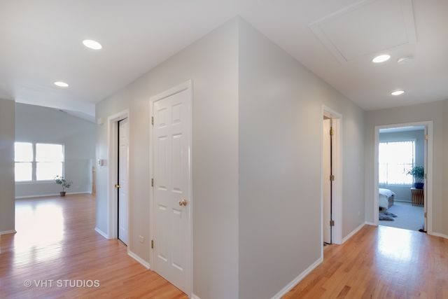 1227 Georgetown Way, Vernon Hills, IL 60061