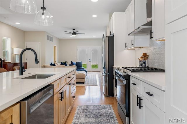 3005 Missouri Avenue, St Louis, MO 63118