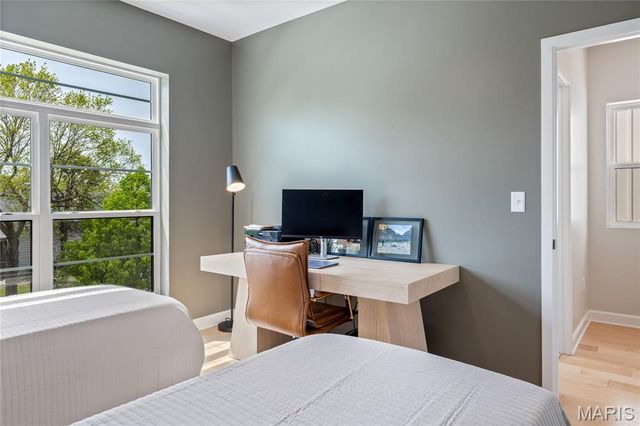 3005 Missouri Avenue, St Louis, MO 63118