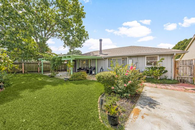 3427 Esterbrook Drive, Houston, TX 77082