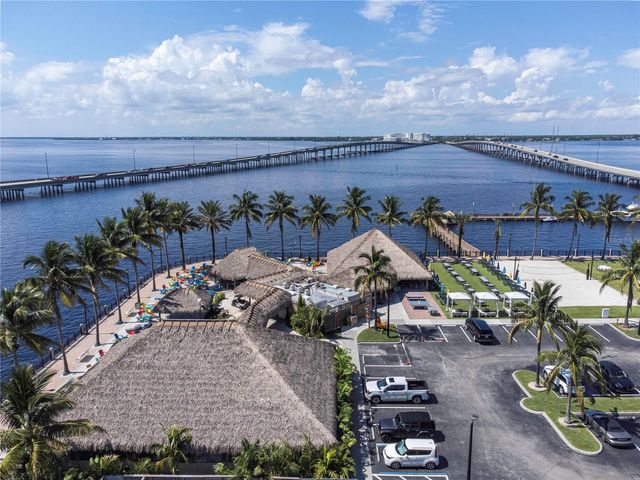 721 POMPANO TERRACE, Punta Gorda, FL 33950