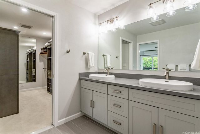 248 Pauahilani Place, Kailua, HI 96734