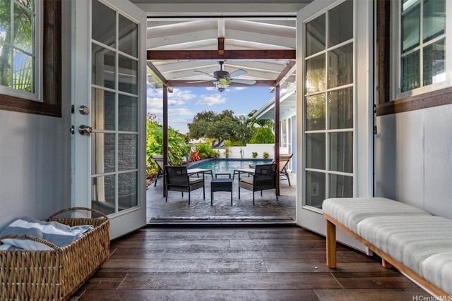 248 Pauahilani Place, Kailua, HI 96734
