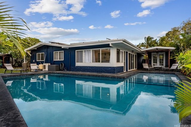 248 Pauahilani Place, Kailua, HI 96734