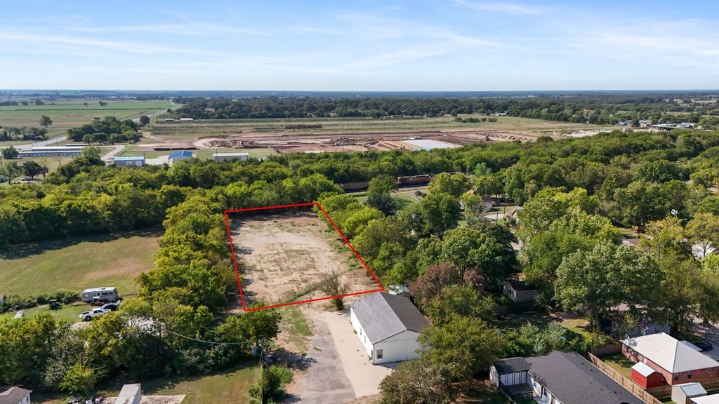 816 Main Street A, Whitesboro, TX 76273