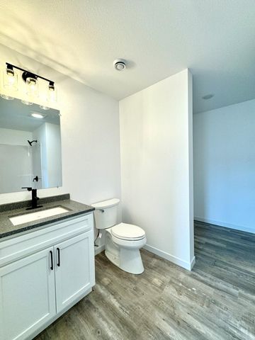 514 Garfield Street SE, Warroad, MN 56763