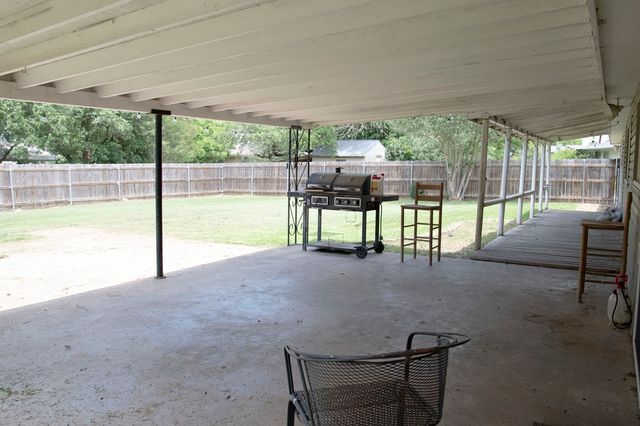 918 S Varella Street, Mexia, TX 76667