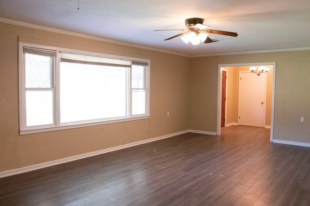 918 S Varella Street, Mexia, TX 76667