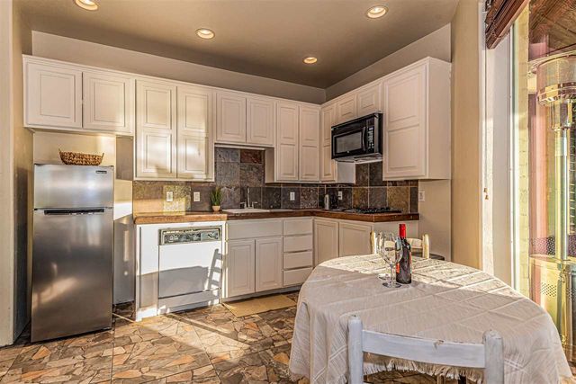 7623 Wyatt Lake Dr, Lawton, OK 73505