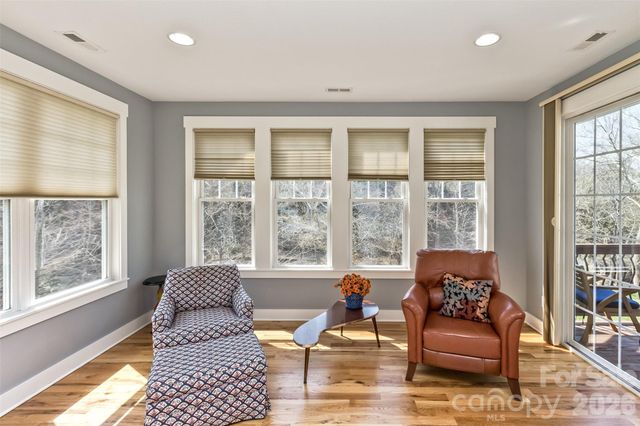 37 Creekside View Drive, Asheville, NC 28804