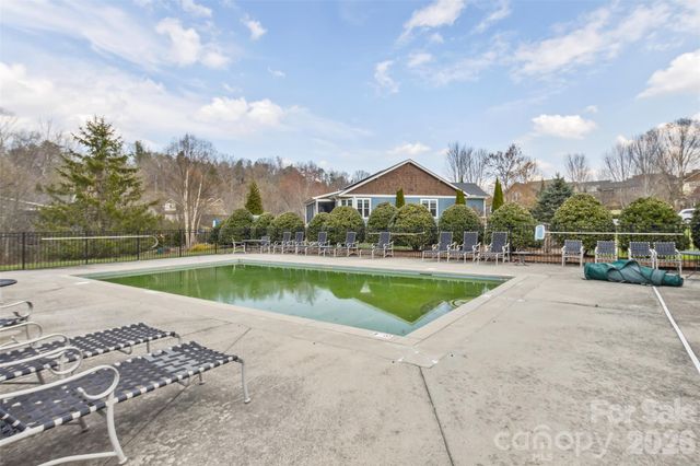 37 Creekside View Drive, Asheville, NC 28804