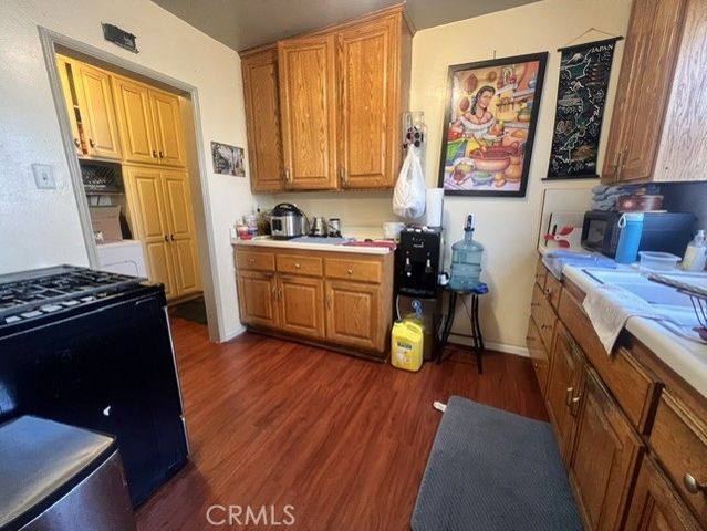 9523 Mallison, South Gate, CA 90280