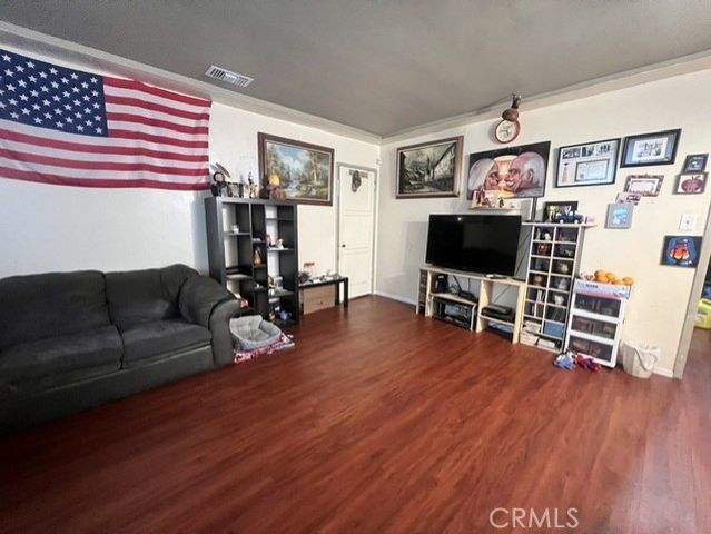 9523 Mallison, South Gate, CA 90280