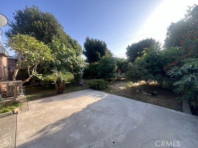 9523 Mallison, South Gate, CA 90280