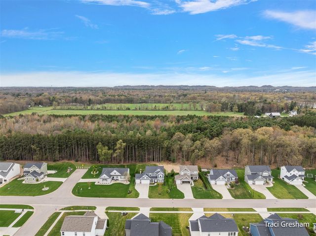 12639 Riverton Road, Grand Haven, MI 49417