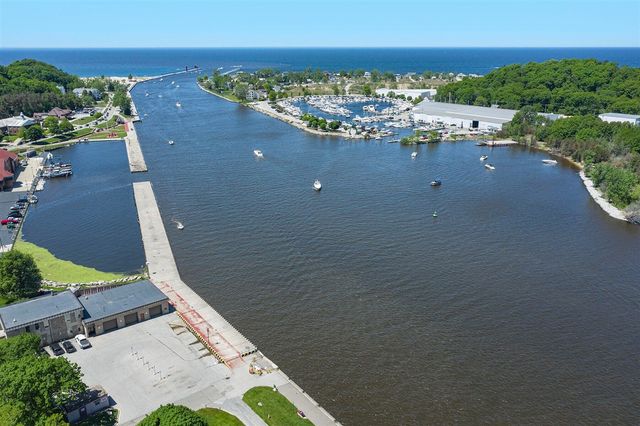 12639 Riverton Road, Grand Haven, MI 49417