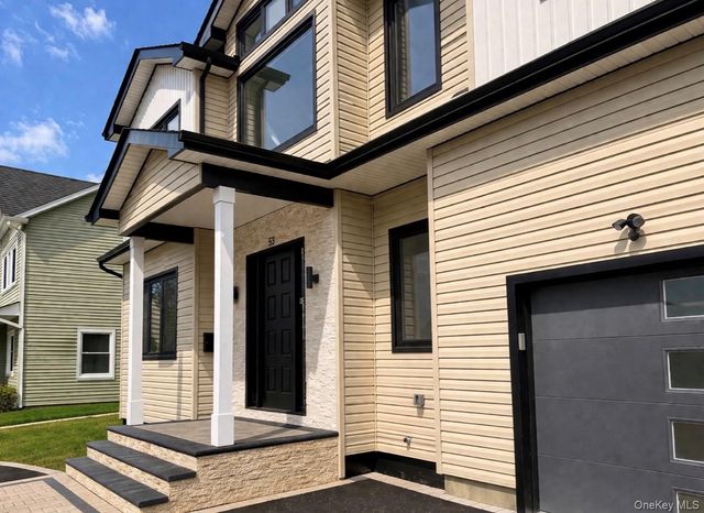 53 Blackbird Lane, Levittown, NY 11756