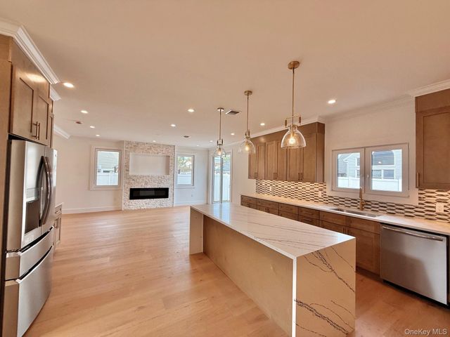 53 Blackbird Lane, Levittown, NY 11756