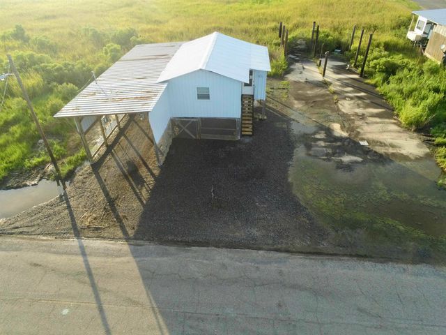 1058 Four Point Rd, Dulac, LA 70353