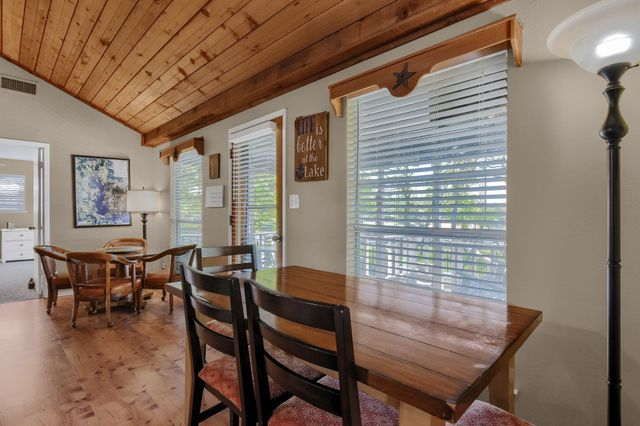 1214 Kiowa Drive E, Lake Kiowa, TX 76240