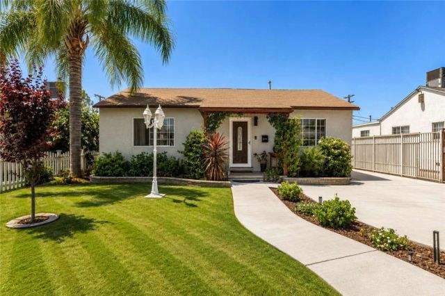 6313 Willowcrest Avenue, North Hollywood, CA 91606